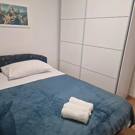 Mara Lejlighed Šestanovac